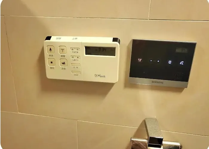 2 Bed Cozy House In Gangnam *